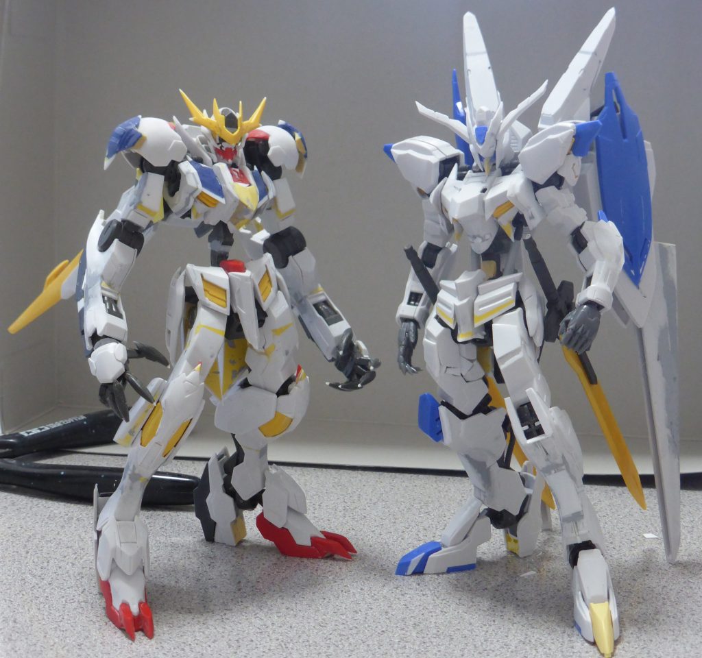 とにかく切って貼って曲げました