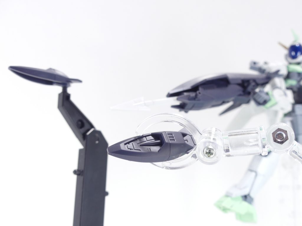 水中用ビット:小型ニードルを発射可能のビット。敵機体に貼り付けコントロールを奪うこともできる応用力の広さを持つ。ニードル部分は塗装が必要です。取り付けは3ミリ?穴と専用のスリット。