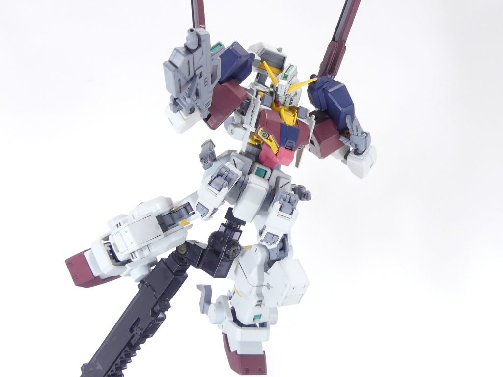 ビーム・ライフル：ヘイズルの通常ビームライフル。短銃身で取り回しよく使える。Ｅパック式。ヘイズルの物をビルハン用に指掛け部分カット。