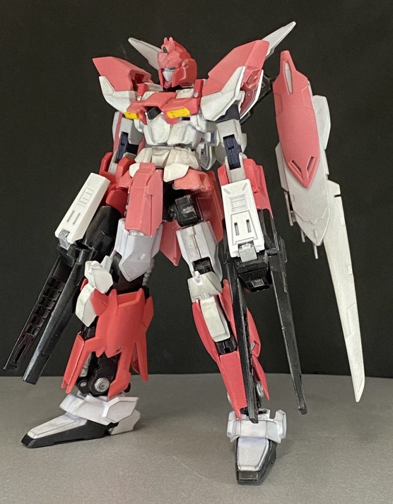 *デルタノイズ*
背部のバインダーを展開した高機動モード。
空中戦闘も可能。
メガビームライフルが本体からエネルギーを供給しているため、活動時間が極端に少なくなってしまう事もある。