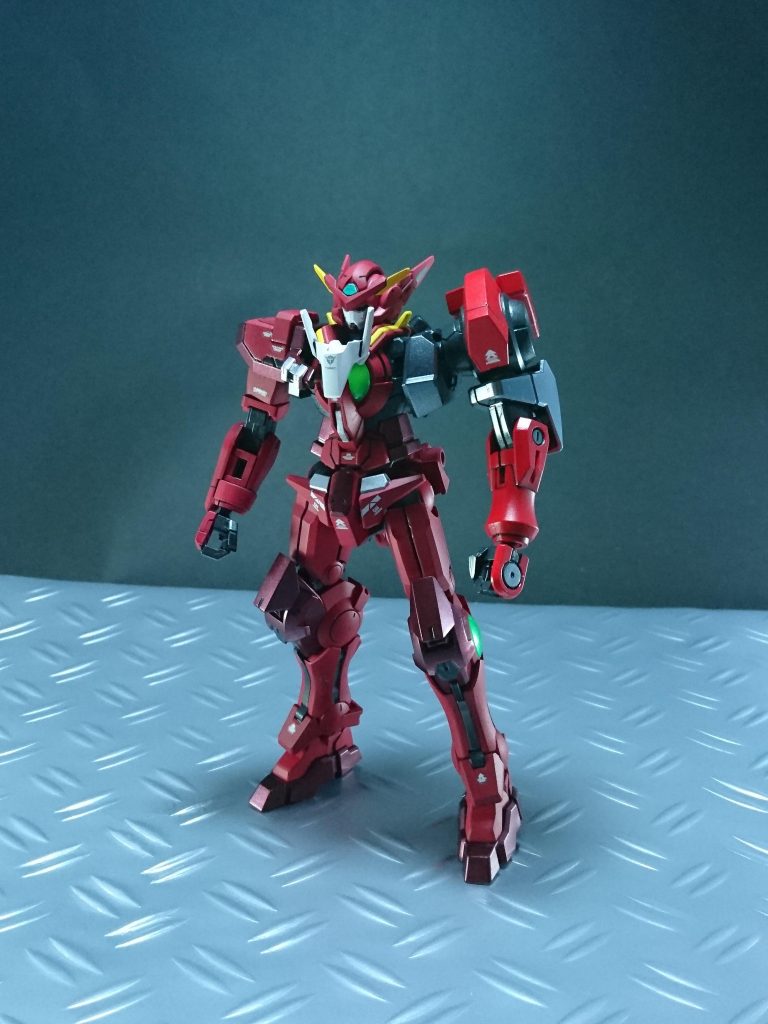 ~概要~機体名「ガンダムアストレア TYPE-χ」構想として「もしアストレアTYPE-F2を再度、武力介入に使用するためにエクシアと同様に改修を施したF3が戦闘で損傷し、財政難のCBがGN-X系のパーツで補修した」というものです。名前の「χ(カイ)」は「GN-Xとの掛け合わせ」「改」「