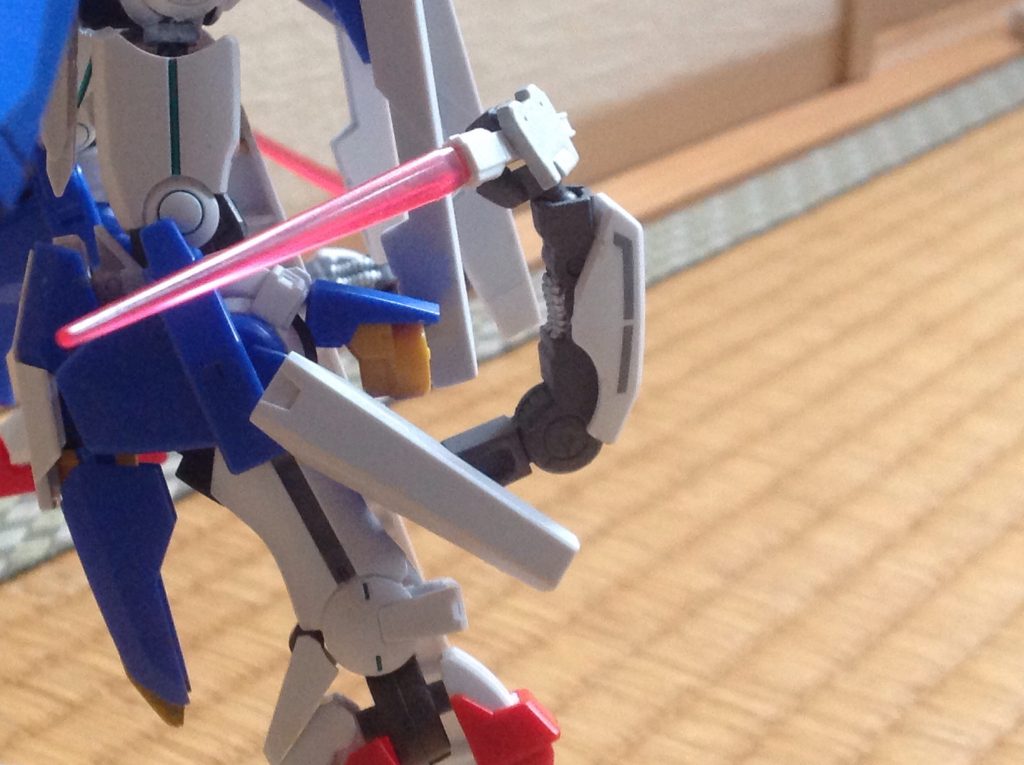 忘れてました サブアームです
ここもガンダムフレーム 白いのはエクシアの膝です