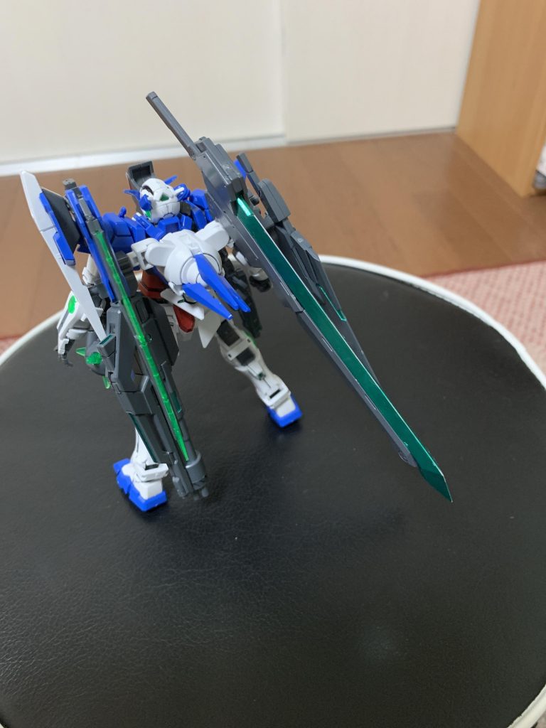 前作で、背面が見たいという意見をいただきましたので、最後に背面です。