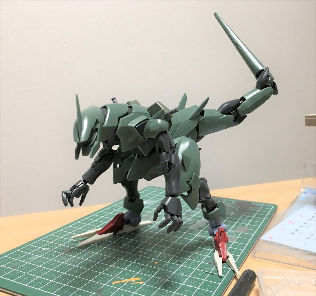 初期段階
殆ど素ダナジンです。
本当は騎乗用の竜を作りたかったのですがサイズで断念。
マシンライダーが素材になったのはその名残。