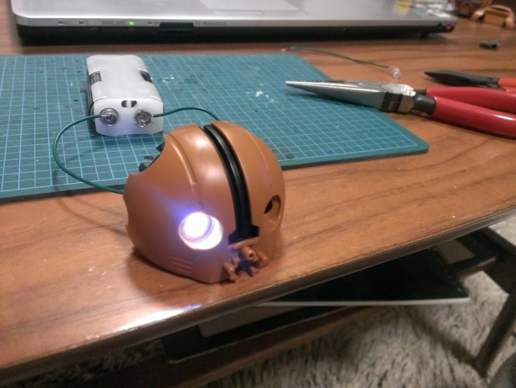 とりあえずLEDの通電テスト。