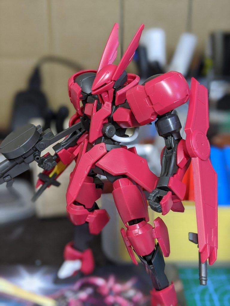 素組み。鉄血はどれを組んでもプロポーションがいいですね。