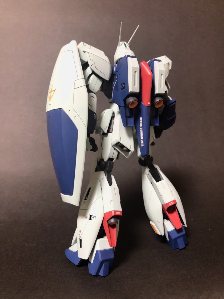 背面
