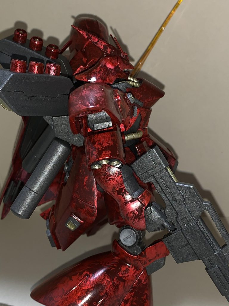 結構赤にムラがあって

もっと塗料があればなと