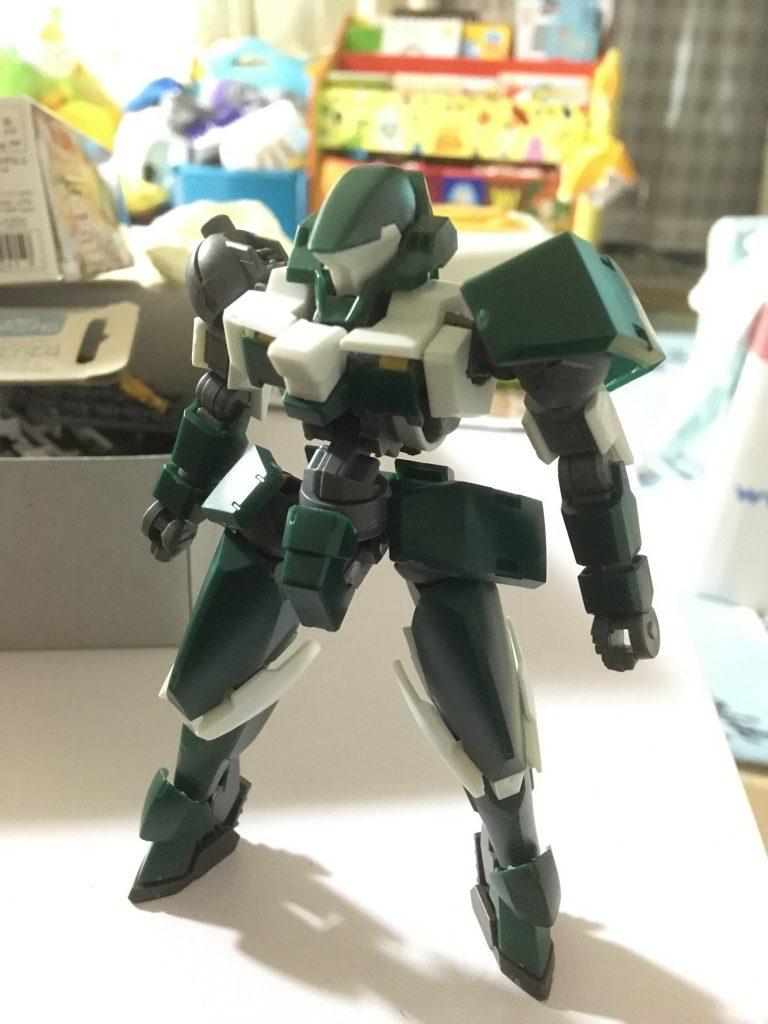 取り敢えずパチ組んだ状態。
この時点で足はリストラ確定してました。