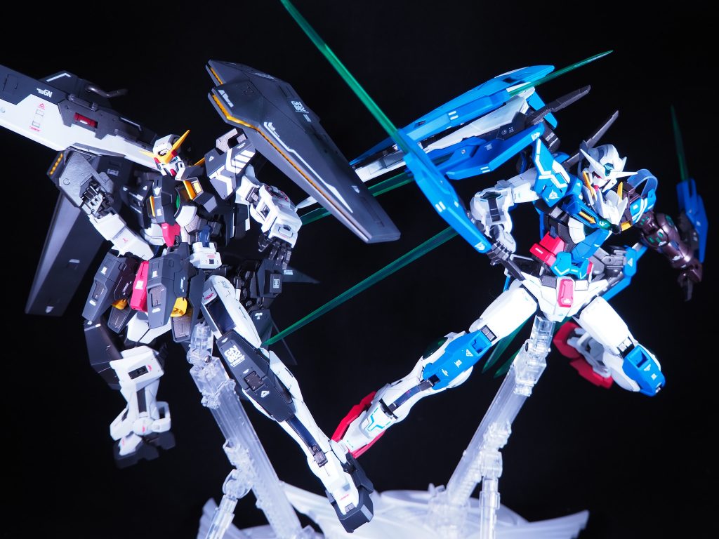 以前作ったMGエクシアリペアIVと。