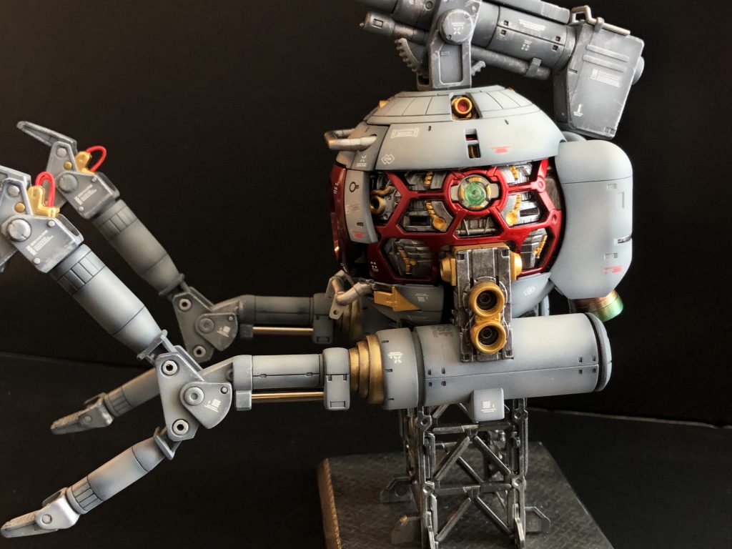 一部外装を外してみました。下記に内部フレームの写真をUPしますが、内部フレームがこのキットの見せ場だと思います😊外装の艶消しと内部フレームのメタリックが絶妙なバランスになったと感じます🤗