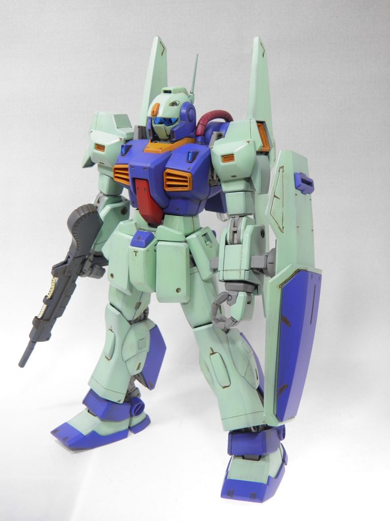 studio reckless さまのMk-Ⅱ風のおムネがカッコ良くて
マネしたく思いそのままMk-Ⅱ Ver.2.0の上半身を使っています。