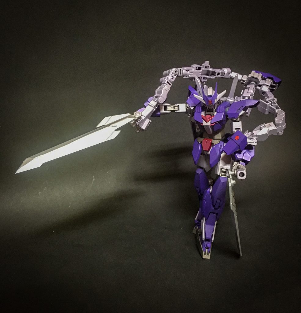 シュランゲブレード
フェアエンデルング用の刃をシュランゲの尾に装備し、鞭のようにくねる斬撃を繰り出す。