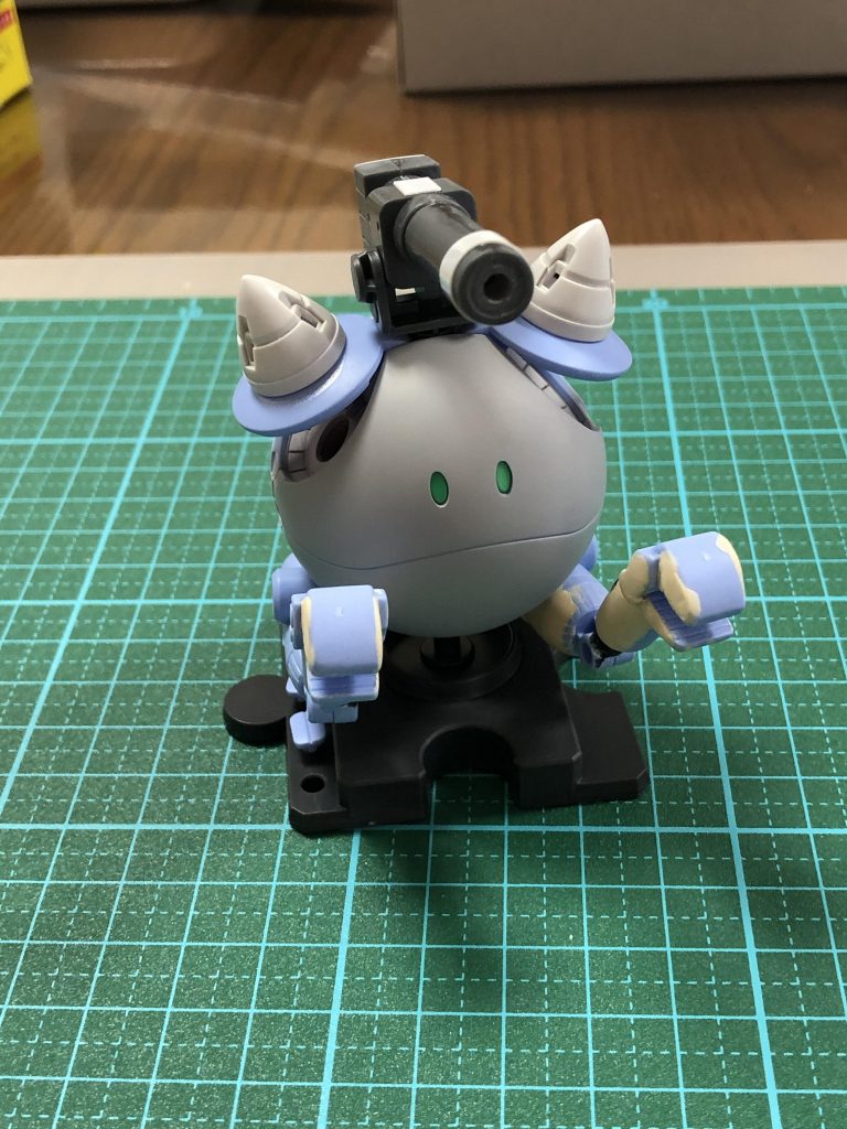 塗装前。
ボールハロに、ダブルオーダイバーのツインドライブを接着。
肉抜きのパテ埋めとキャノンにプラ板によるディテール追加を実施。