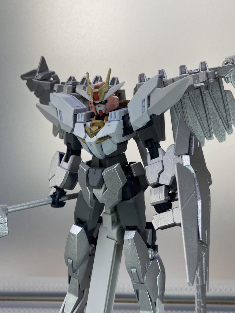 合体してパラディン形態へ
もう少しピンクの部分が欲しかったかも