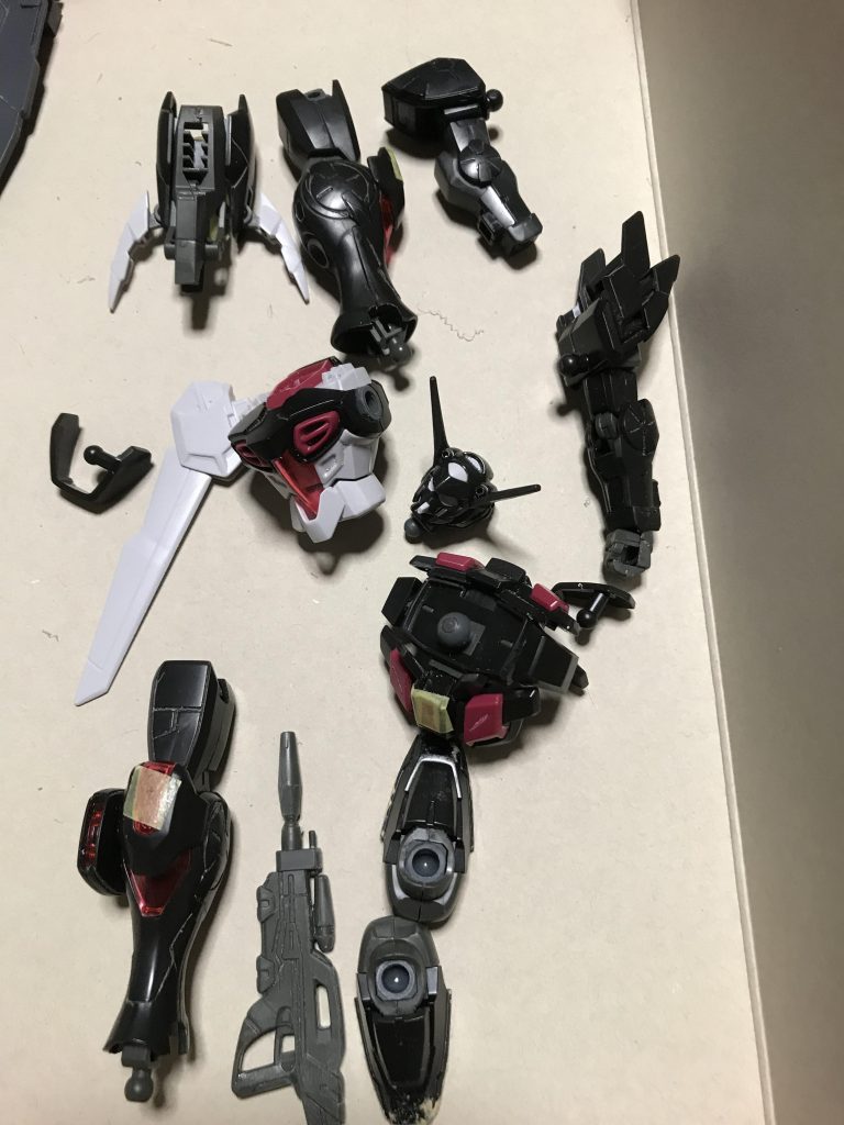 素組みをして バラして 改修製作工程です。