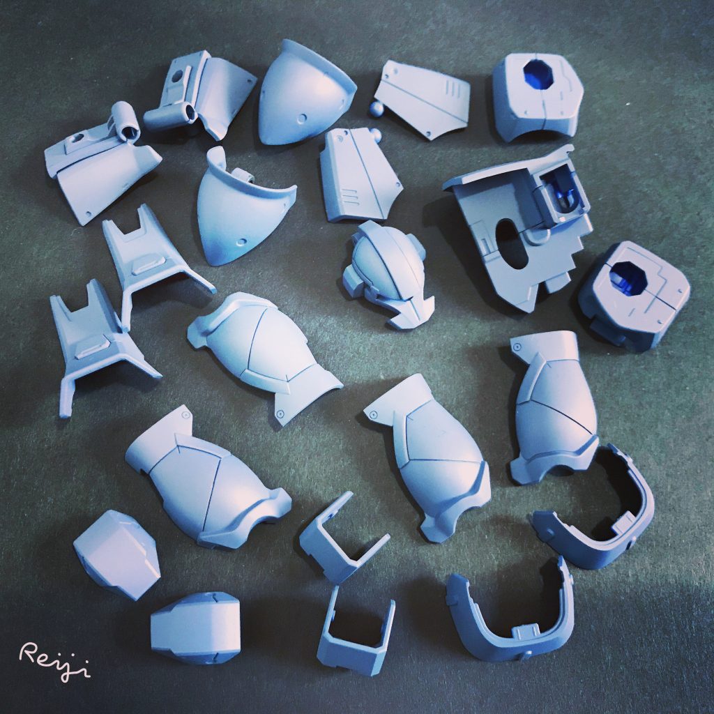 ファレホのサフは混色容易なので、今回はブルーサフからスタート。