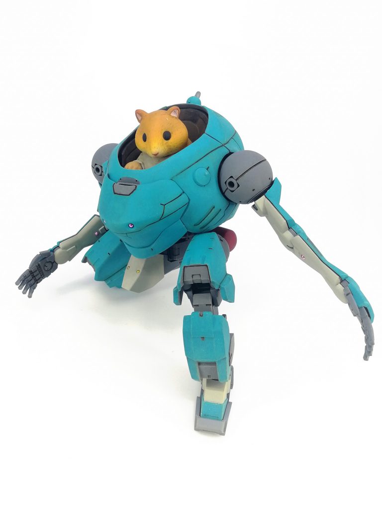 写真だと思ったより明度差わからないんでアレですが手の指先と足首の靴部分はやや明るいグレーでゴムパッドイメージに塗ってます。