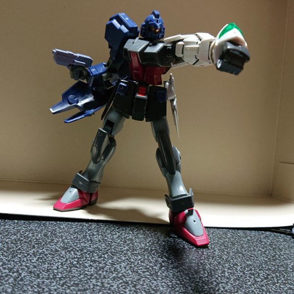 ジムクゥエル特殊武装