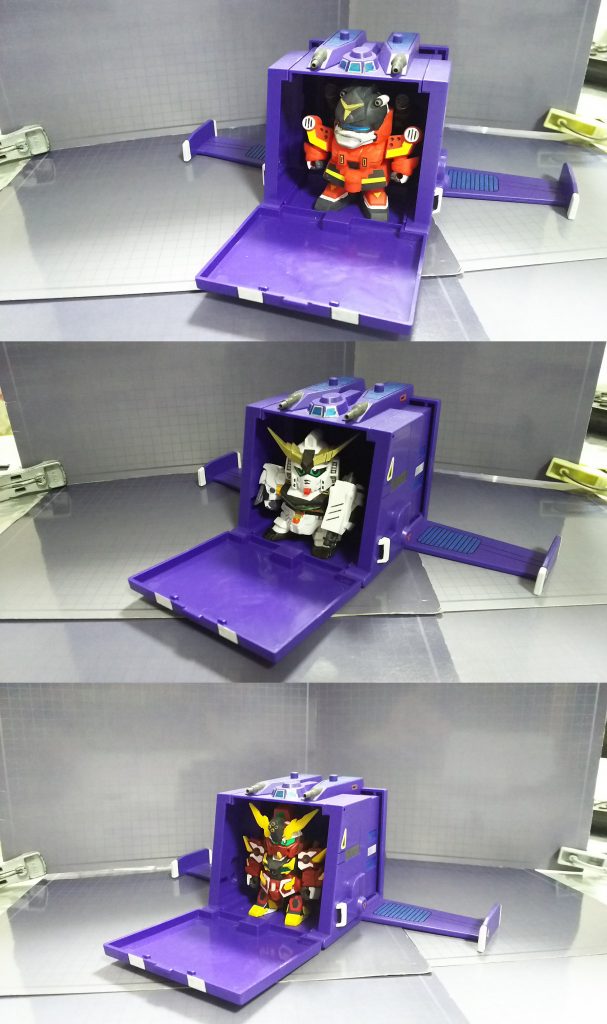 本機最大の機能として、機体内部に小型SD戦士を格納可能です。キット仕様のミニSDの他、ちーびー戦士（一部除装が必要）、ガシャプラ戦士など。