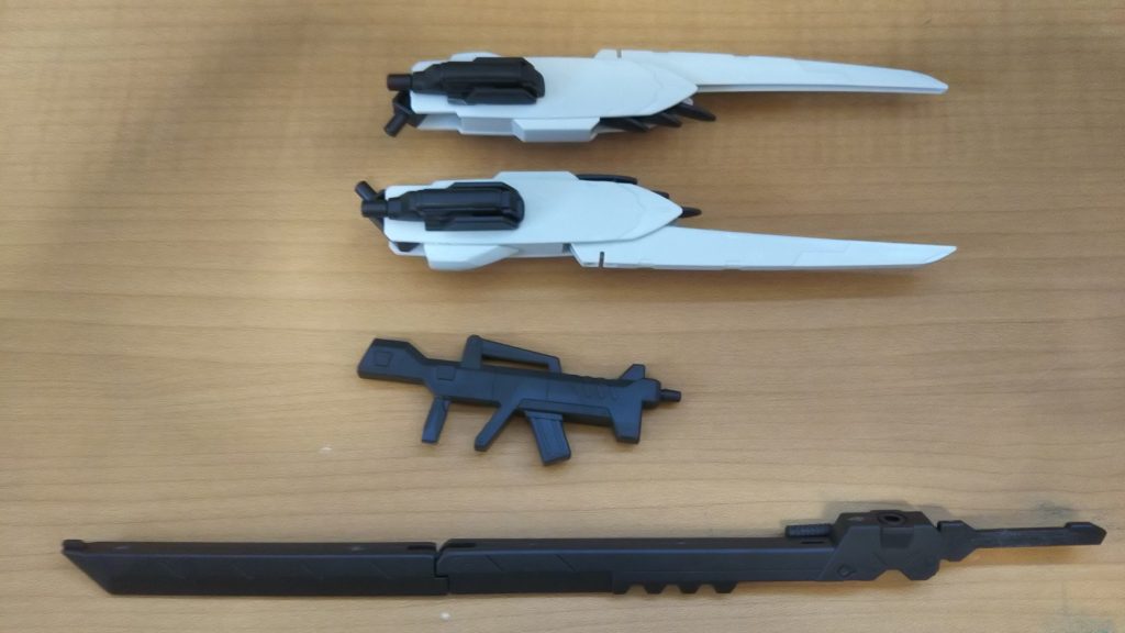 ～武装紹介～アスタロトから拝借した・ライフル・デモリッションナイフバルバトス6形態から拝借した・機関砲（バエルの羽にくっついてる）鉄血と言ったら実弾兵器みたいな所があるのでビーム兵器は使っていません！