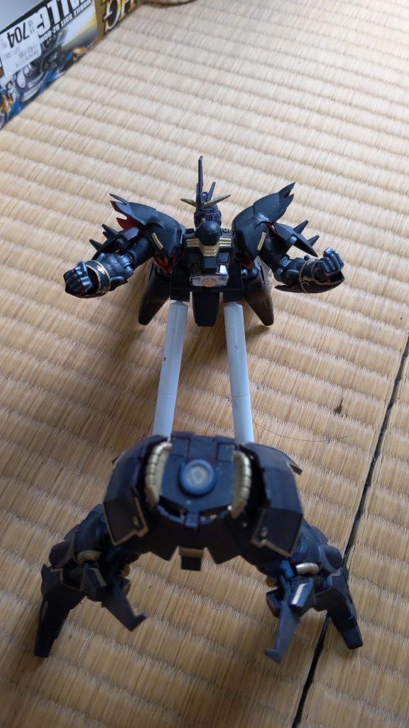 おまけ
上半身と下半身の接続にはネオジム磁石を使用。