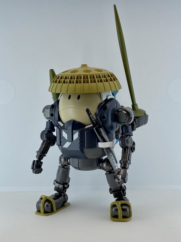 意外に帯に刀を入れるのが難しかった！あとワラジもパテがポキッとなったりして苦労しました！