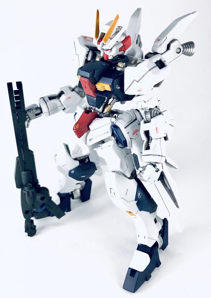 今回、手間を省くために一部を除いてサフレスで塗装したのですが、塗膜が剥げる剥げる……面倒でもサフ吹いてから塗装したほうがちょっとは安心してブンドド出来ますね。
ともあれ、前から作りたかったコンセプトの物が作れたので満足です!見ていただきありがとうございました〜ノシ