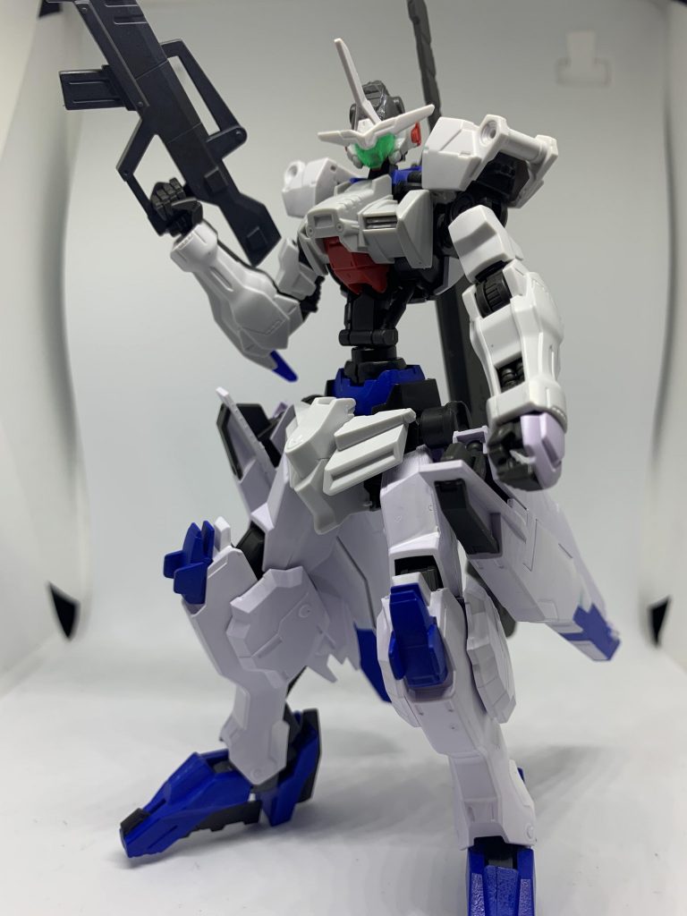正面
今回は完全スタイリッシュに作りました
ガンダムフレームも新規で作ったので完全新作