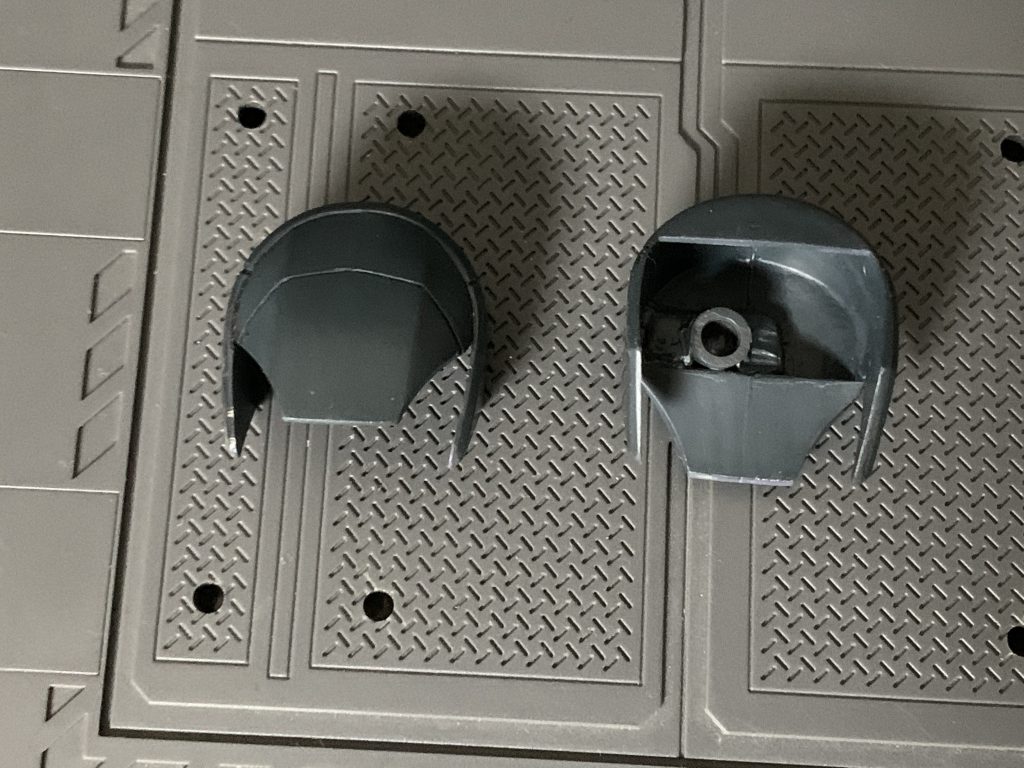 股間節と腰アーマーはそれぞれボールジョイント接続に変更してます。