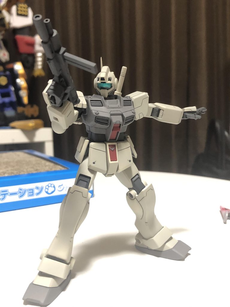 初めはそのまま完成予定でしたが、ガッタガタのスジボリをごまかそうかなとウェザリングしてます。

つまようじチッピング、ドライブラシ、ウォッシングをやりました。