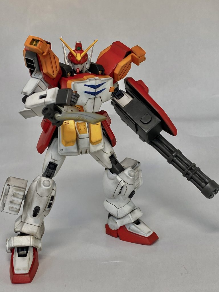 アーマーナイフはタミヤのウェザリングマスター錆色を少しつけました。