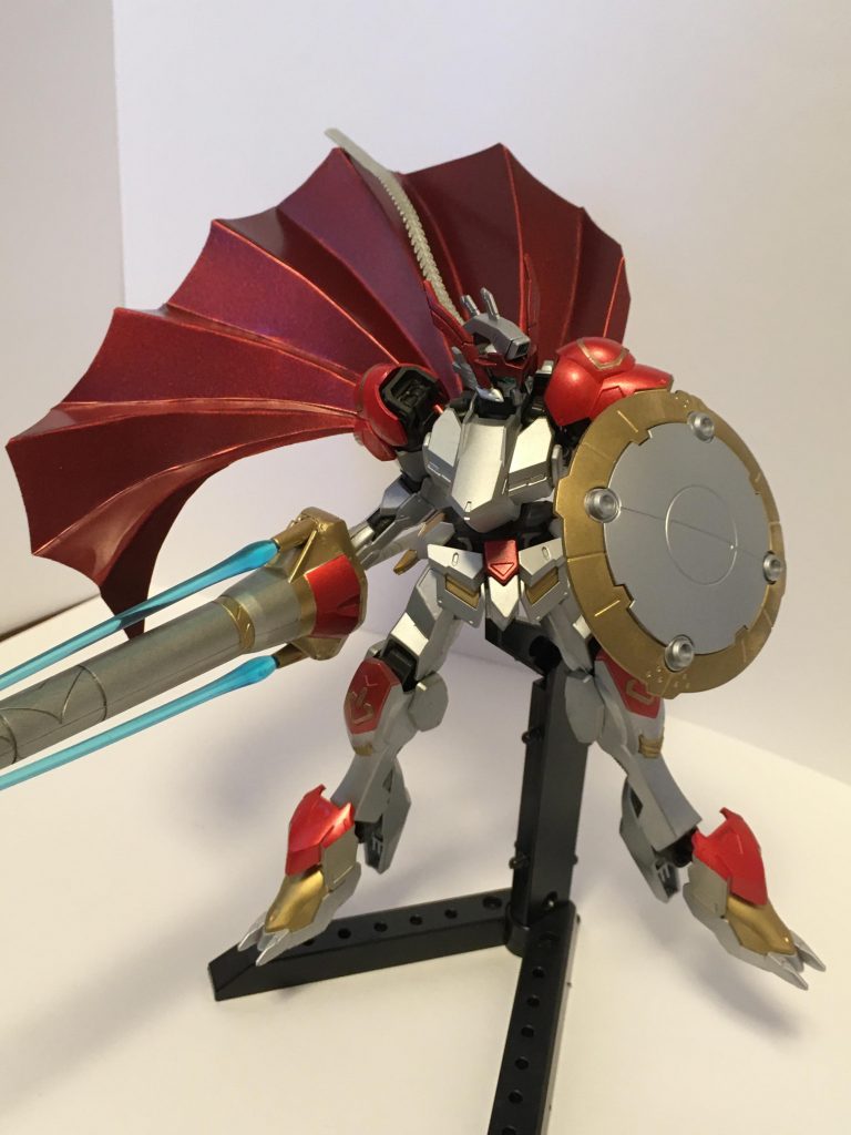 自在刃帯:アルスル
兜の背面部に新設された帯状の刃。コンピューター制御で変幻自在に動き、敵機の意表を突いた攻撃を行う。