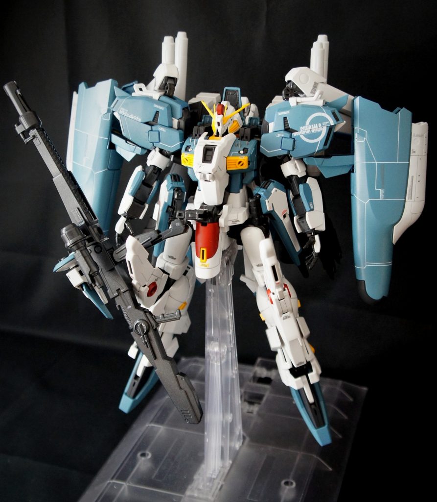 白い墨入れをやってみたく
エナメルカラーフラットホワイトを使って
ブルーパーツにラインを引いてみました