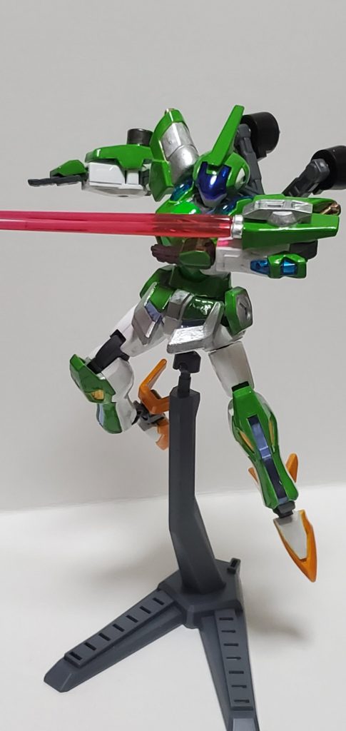 ・ビームサーベル
ビームバルカンと兼用ユニットである。
1つをサーベル、1つをバルカンとして使用する事も出来る。