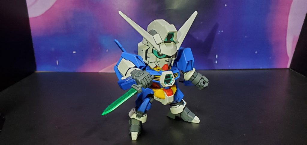 ガンダムAGE-1スパロー
シグルブレイドを2つ用意し、通常状態と発光状態を再現しました。腕が可動しないのがちょっと難点。