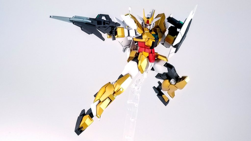 初めてアースリィガンダムを製作しましたが、とても作りやすいキットで他のアーマーも俄然興味が湧いています。
 可動範囲も良く、遊ぶのがとても楽しい。
 今後他のアーマーもゴールドに塗装する予定なので、その時にまた拝見していただければ幸いです。
 
 リライズ2期ももうすぐなのでそちらも楽しみ。