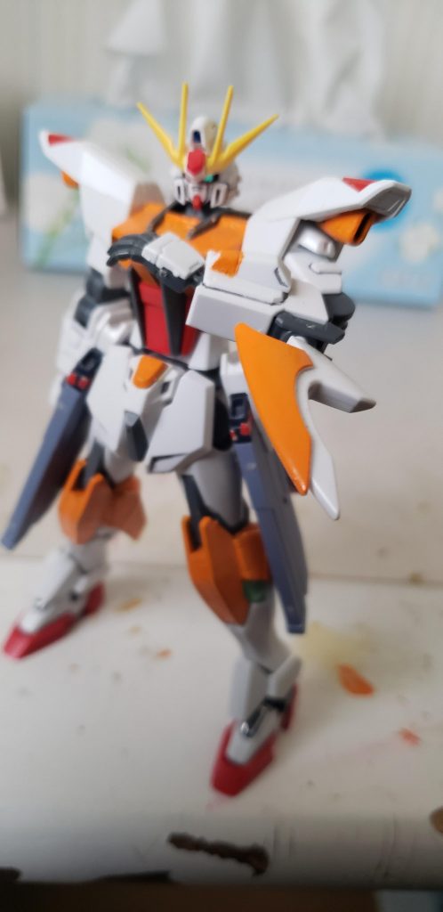 腕部分のサンカッターは刃部に発熱装置を着けており敵を焼ききるのが主な使い方である。しかし、一定の熱量を越えると腕部ごとヒートブレイクする可能性があるので、熱を纏わずとも相当の切れ味を有しているのでシフォンは基本的にそのまま切っている。