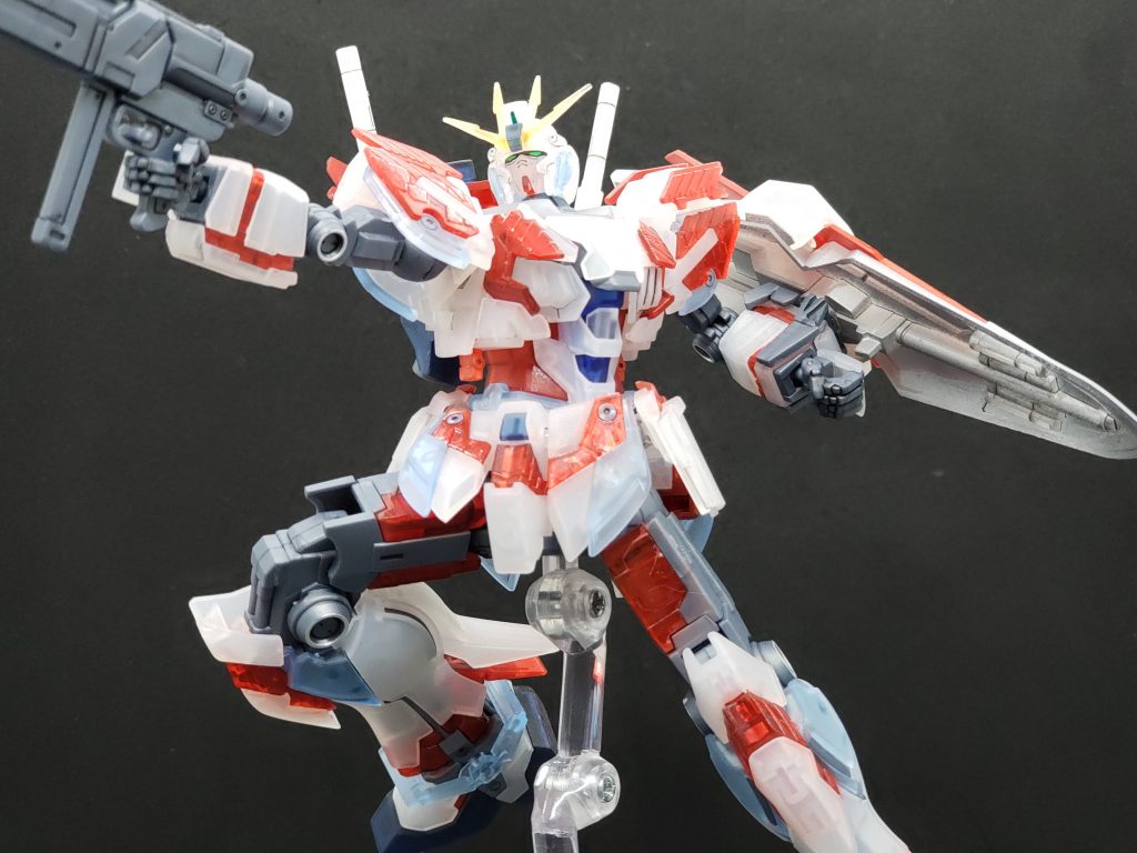 サイコフレーム部は裏からロイヤルメタレッド吹いてます。