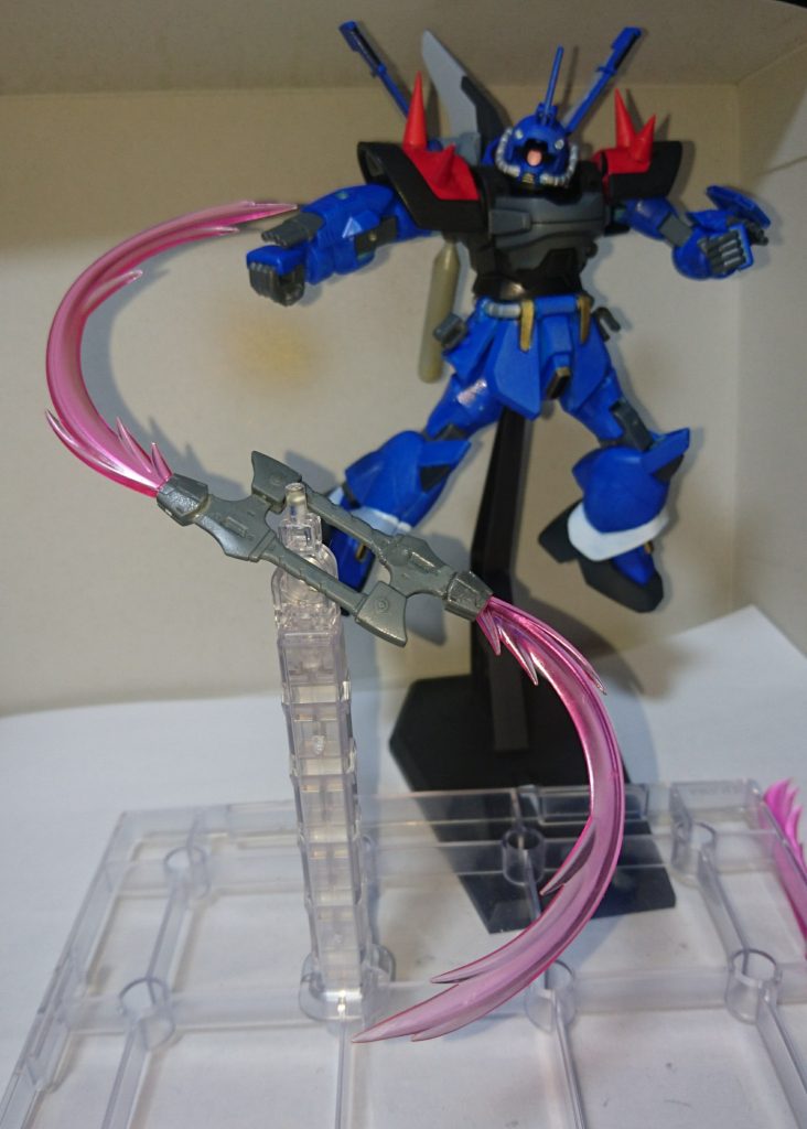 使い方次第では、ビームブーメランカッターにもなります。