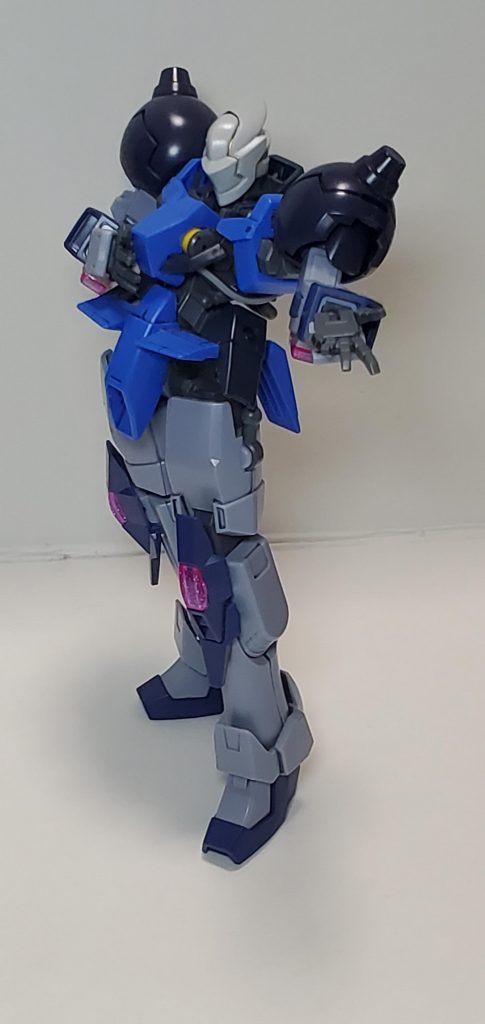 こんな感じのポーズなども。