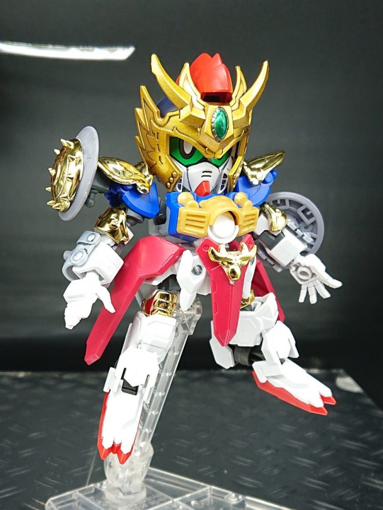 通常状態の塗装前です。各部に使用しているキットのパーツが分かりやすいと思います。