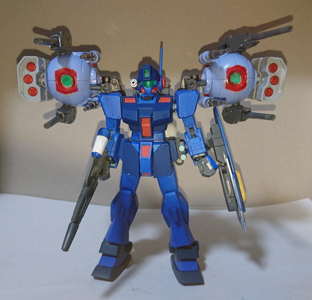 ボールユニット収納状態
かなり異様な見た目になってます。
この状態でも、ボールからの砲撃は可能です。