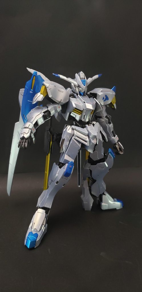 厄祭戦当時は圧倒的な戦闘力でMAたちを駆逐し、ガンダム・フレームが特別視されるきっかけを作った