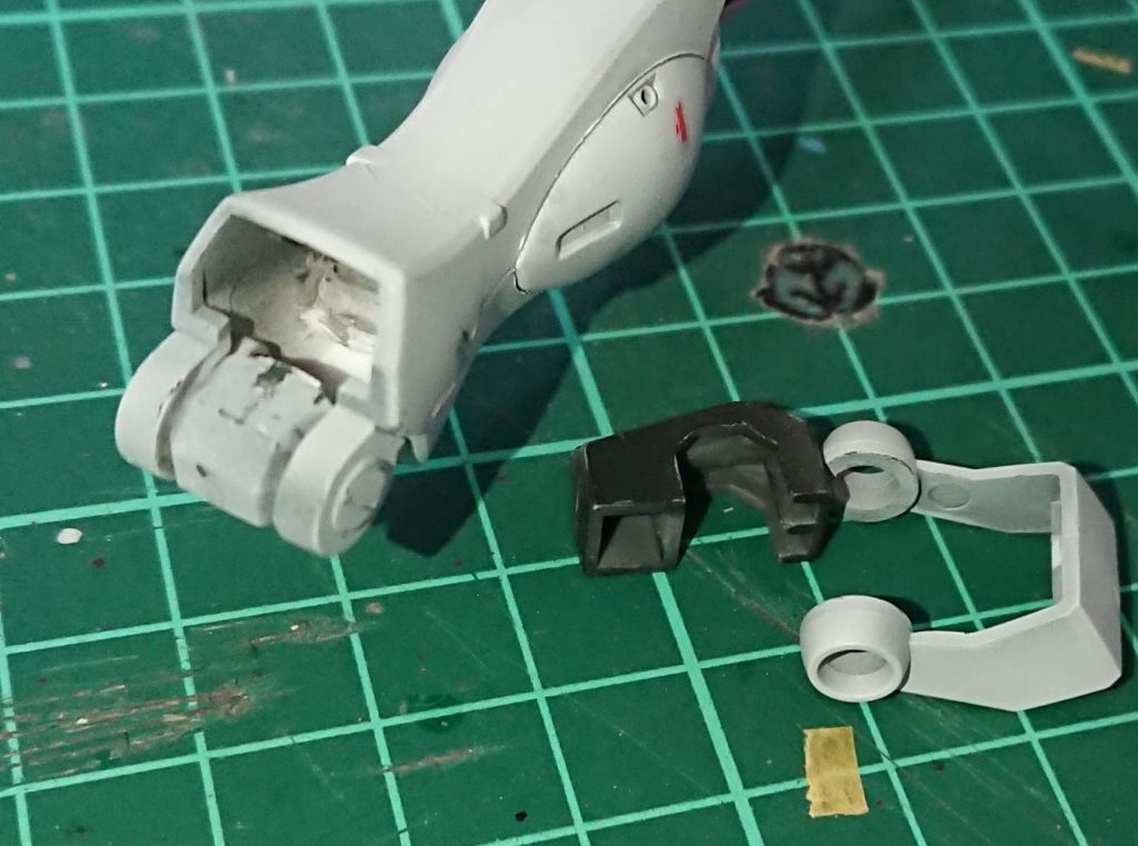 足首とアンクルガードは後ハメできるように変更