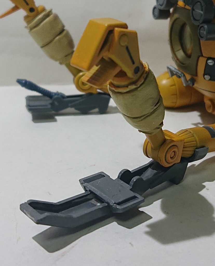 左下部のサブアームはK型やシャークマウス同様に大型アームになるようになっています
コンテナとかスペースデブリを挟んだりする感じです