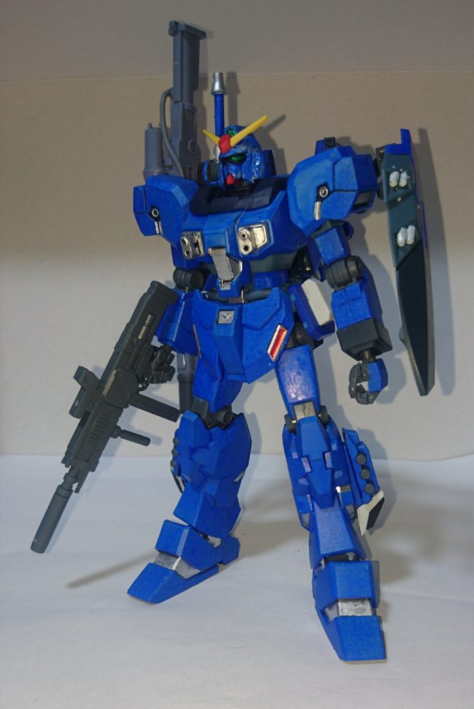 前作からの変更点
・武装の追加
・エフェクトパーツの為のハードポイント追加
・ボディの一部を追加塗装
この機体の武装一覧
胸部バルカン
ミサイルランチャー(シールド)
ハンドグレネード(脚部)
ビームライフル
ビームサーベル×2(背部と左腕)
ビームガン(背部のサーベルから射撃)
試作ビームバズーカ
EXAMシステム改