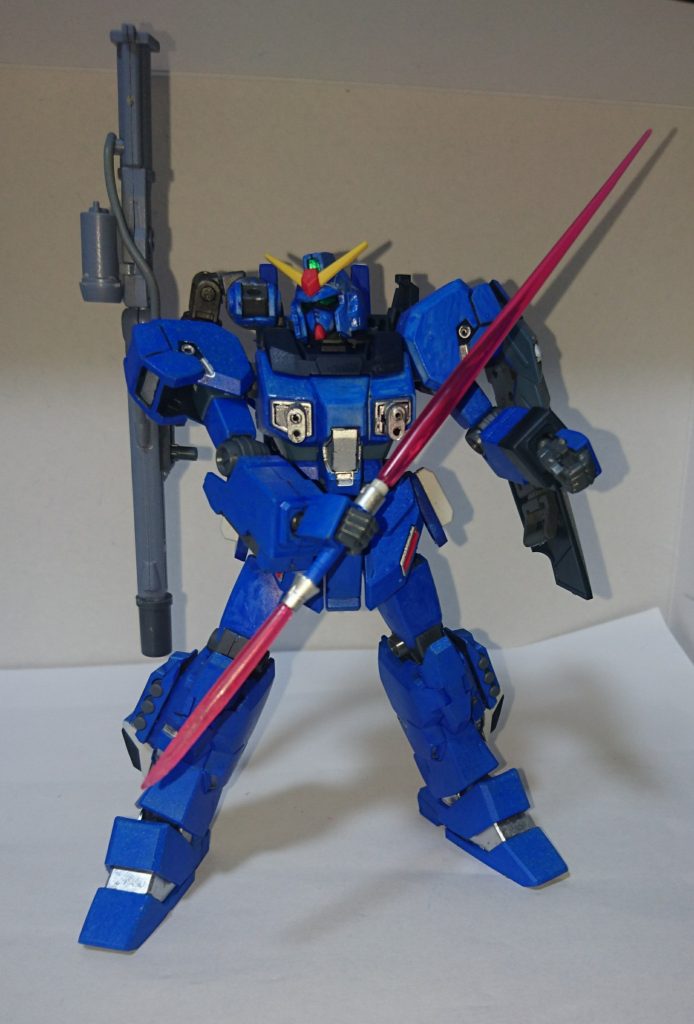 追加したビームサーベルはビームガンのほうからもサーベルパーツを付けることが出来ます。
※νガンダムのカスタムビームサーベルを意識してます。