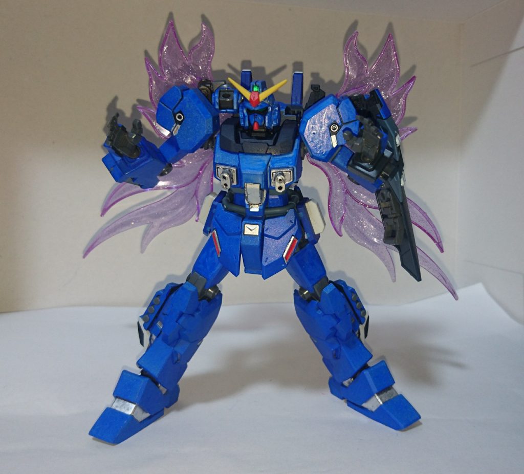 「EXAMシステムスタンバイ……!!」
機体の周りに妖しいオーラが立ち込める………