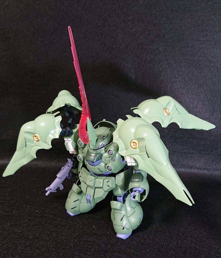 超加速で叩き込まれる必殺のビームホーン。